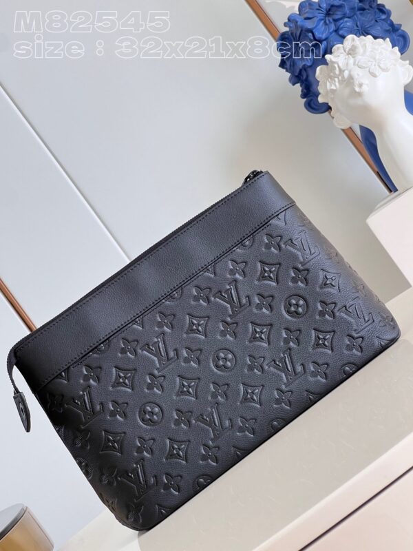 Louis Vuitton Pochette Voyage Souple