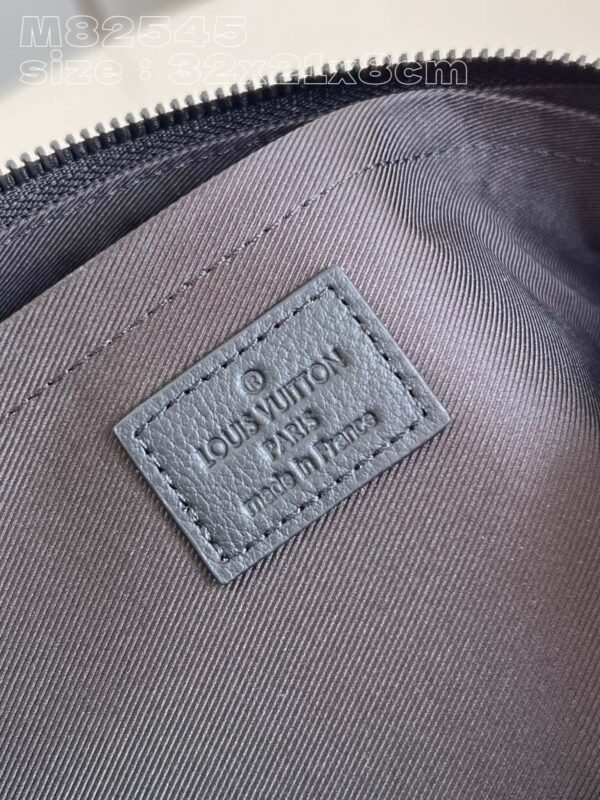 Louis Vuitton Pochette Voyage Souple