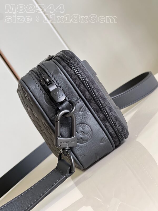 Louis Vuitton Neo Alpha Handbag