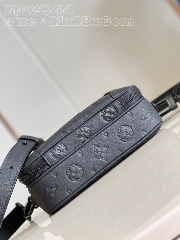 Louis Vuitton Neo Alpha Handbag