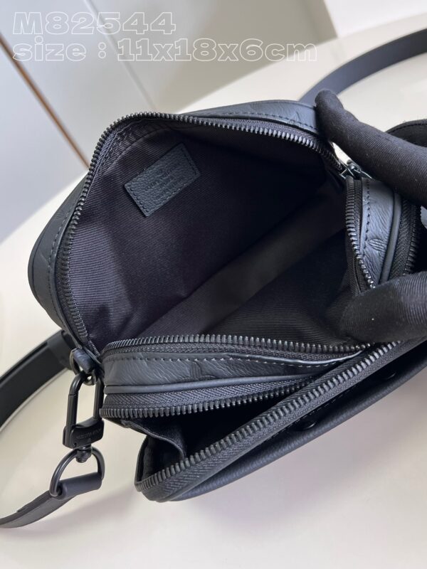 Louis Vuitton Neo Alpha Handbag