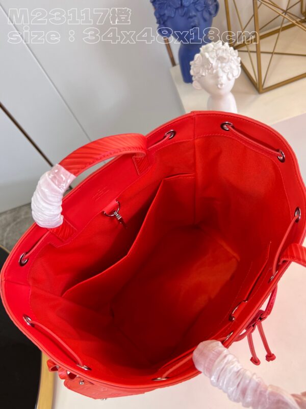 Louis Vuitton Maxi Noé Sling Bag