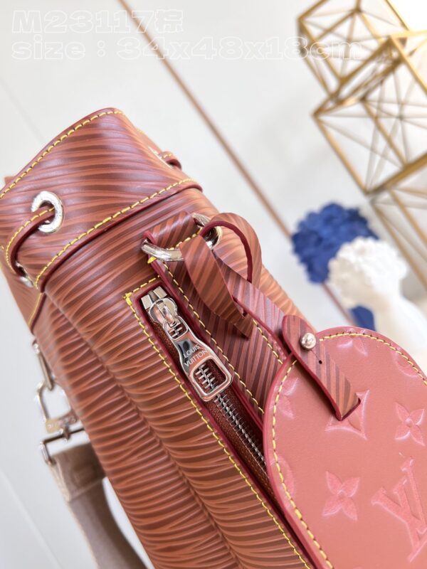 Louis Vuitton Maxi Noé Sling Bag