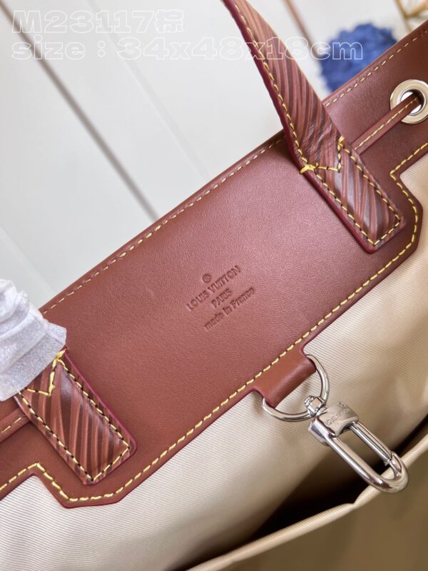 Louis Vuitton Maxi Noé Sling Bag