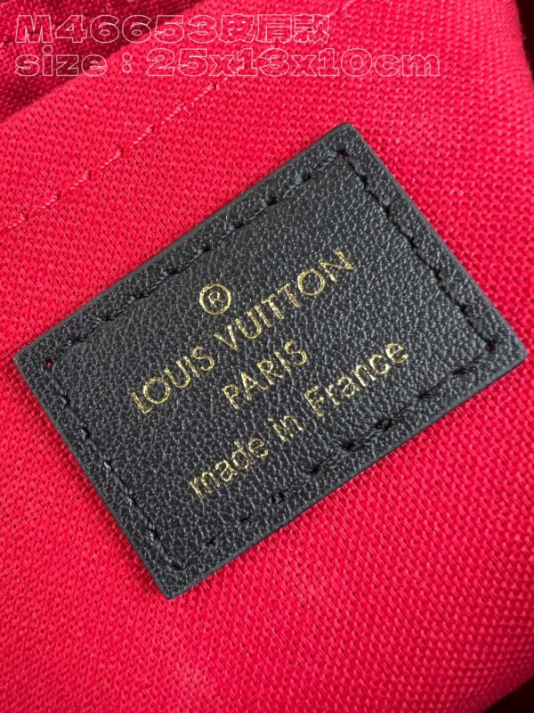 Louis Vuitton OnTheGo East West