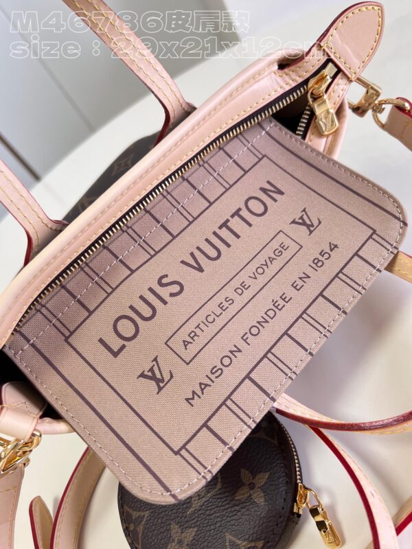 Louis Vuitton Neverfull BB Bag