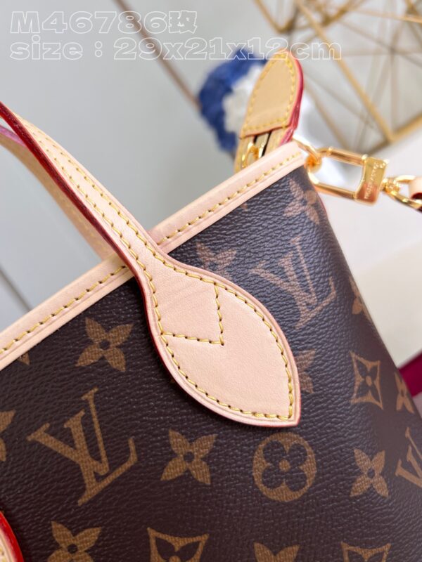 Louis Vuitton Neverfull BB Bag
