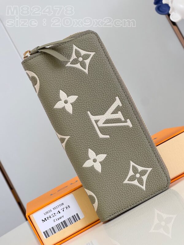 Louis Vuitton Wallet