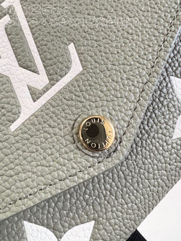Louis Vuitton  Sarah Wallet