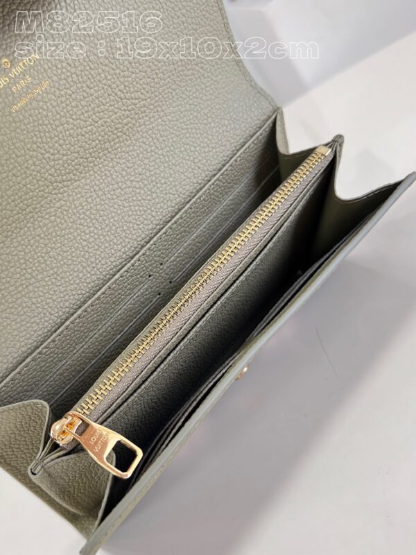 Louis Vuitton  Sarah Wallet