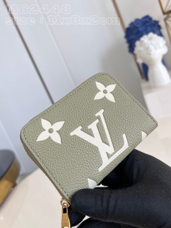 Louis Vuitton Zippy Coin Purse