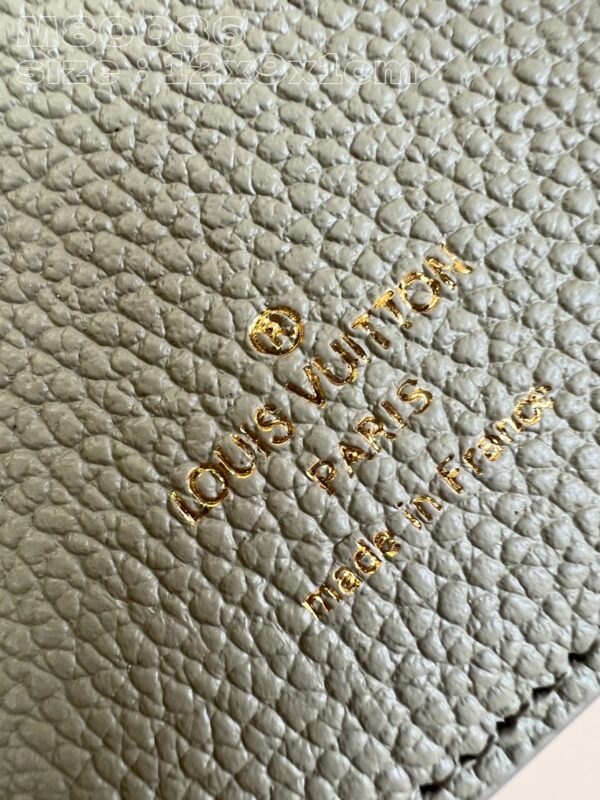 Louis Vuitton  Victorine   Wallet