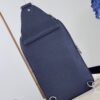 Louis Vuitton Avenue NM Slingbag
