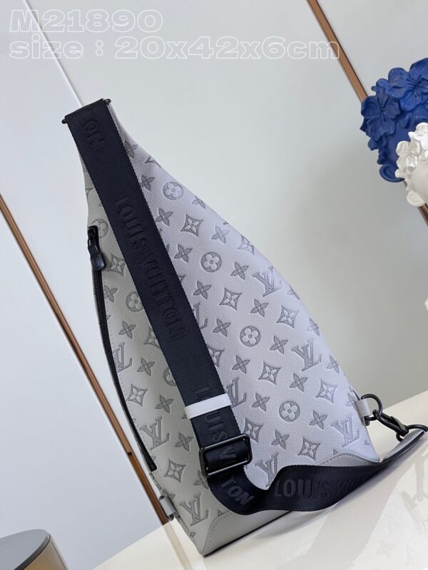 Louis Vuitton Duo Slingbag