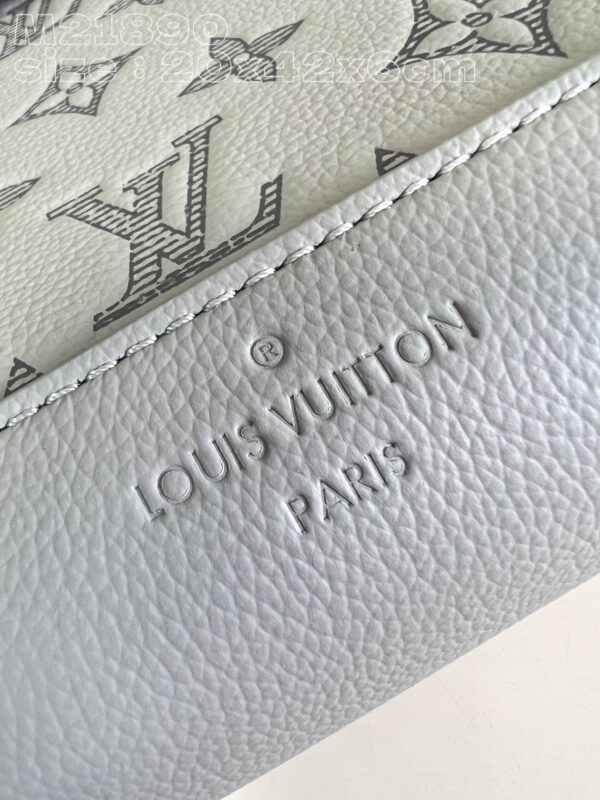 Louis Vuitton Duo Slingbag