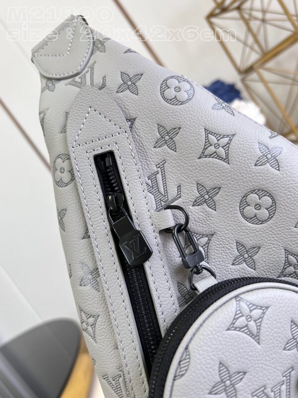 Louis Vuitton Duo Slingbag