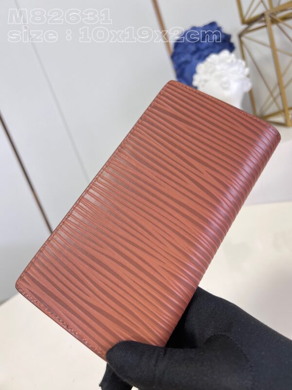 Louis Vuitton Brazza Wallet