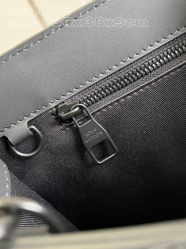 Louis Vuitton Sac Plat NV