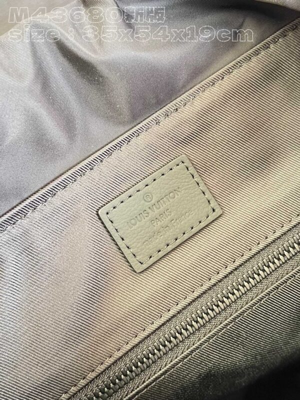 Louis Vuitton Trekking
