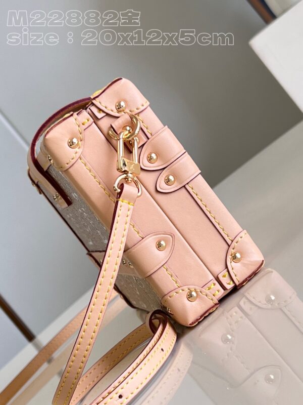 Louis Vuitton Petite Malle