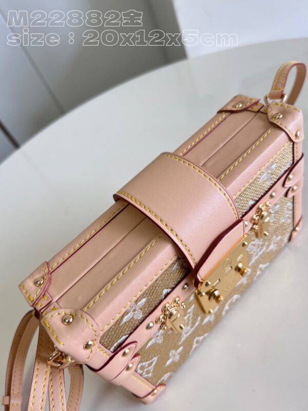 Louis Vuitton Petite Malle