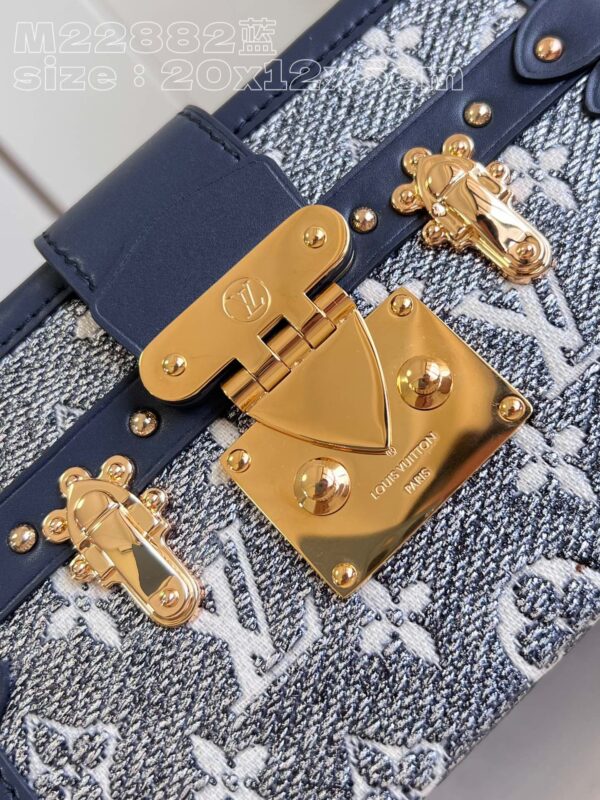 Louis Vuitton Petite Malle