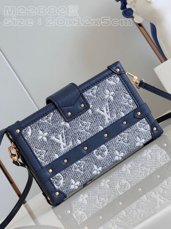 Louis Vuitton Petite Malle