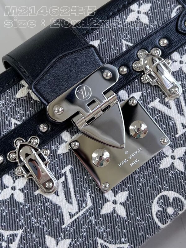Louis Vuitton Petit Malle Handbag