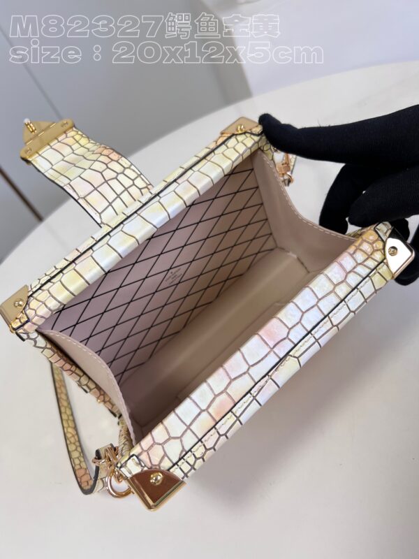 Louis Vuitton Petit Malle Handbag