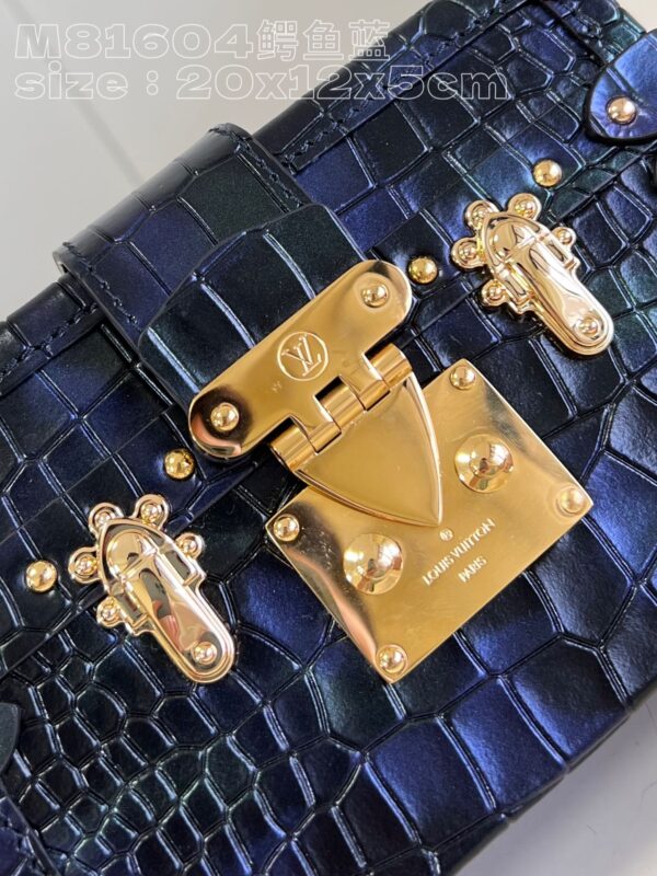 Louis Vuitton Petit Malle Handbag