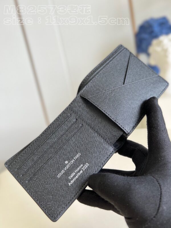 Louis Vuitton Multiple Wallet