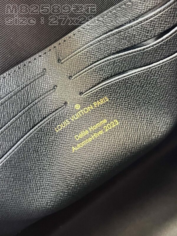 Louis Vuitton Pochette Voyage