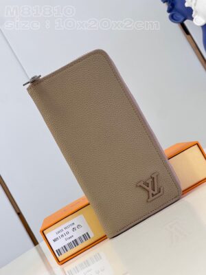 Louis Vuitton Zippy Wallet
