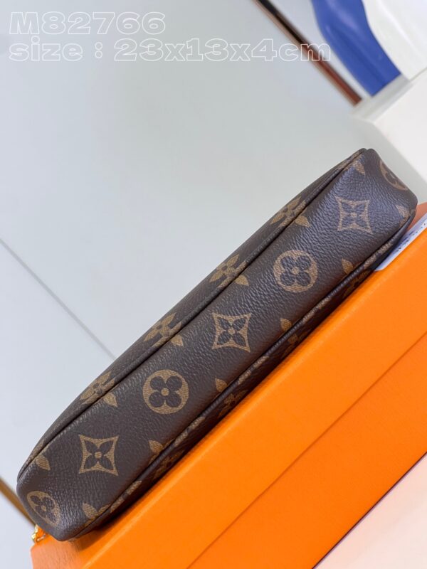 Louis Vuitton Pochette Accessoires