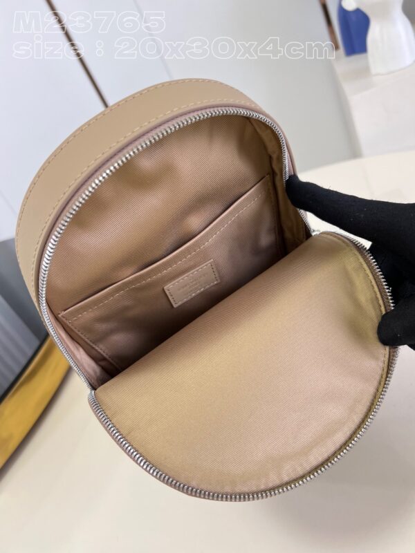 Louis Vuitton Pilot Slingbag