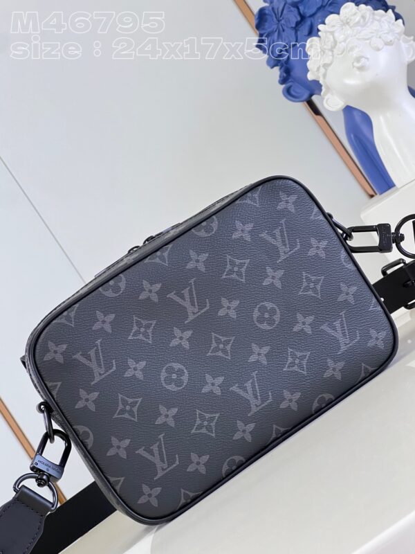 Louis Vuitton Steamer Messenger