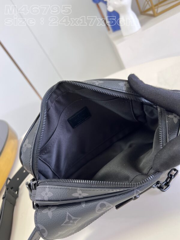 Louis Vuitton Steamer Messenger