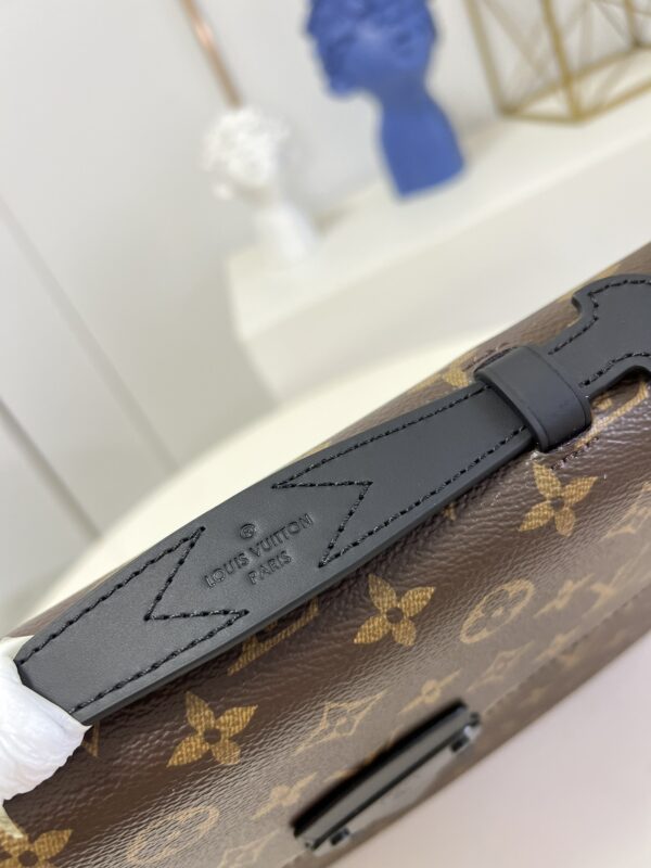 Louis Vuitton S Lock Briefcase