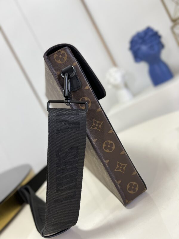 Louis Vuitton S Lock Briefcase