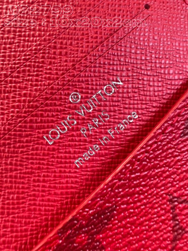 Louis Vuitton Zippy Wallet
