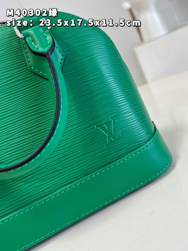 Louis Vuitton Alma BB