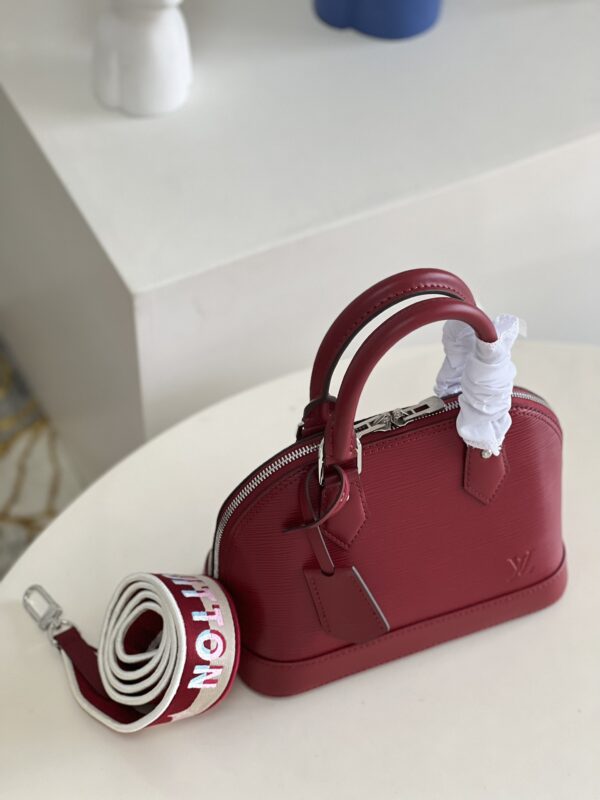 Louis Vuitton Alma BB