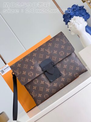 Louis Vuitton Pochette S-Lock