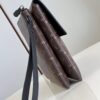 Louis Vuitton Pochette S-Lock