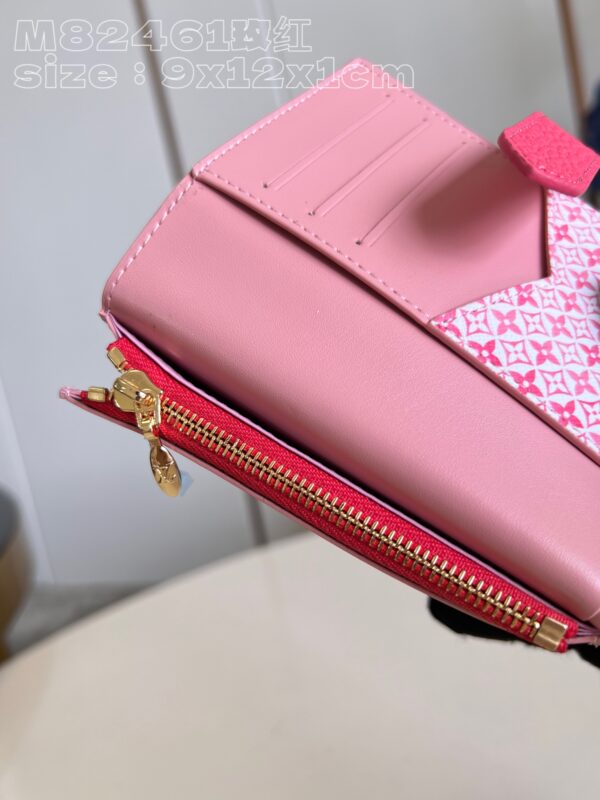 Louis Vuitton Vertical Compact Wallet
