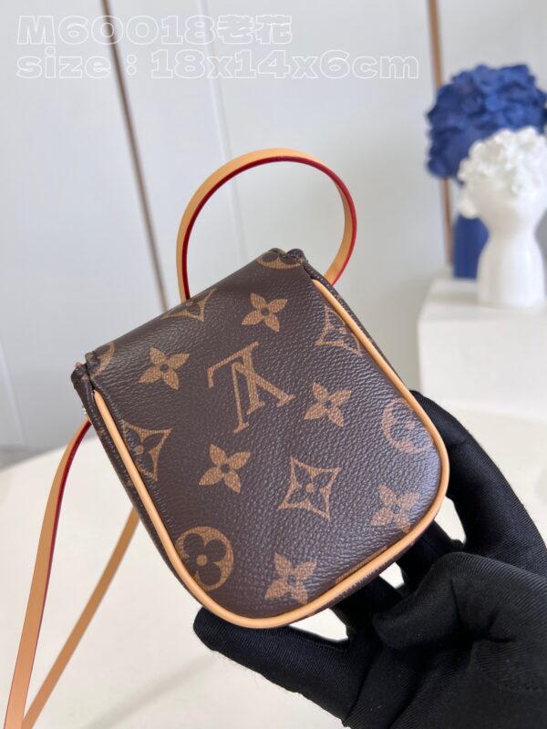Louis Vuitton Pochette Cancun Pouch