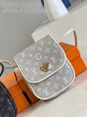 Louis Vuitton Pochette Cancun Pouch