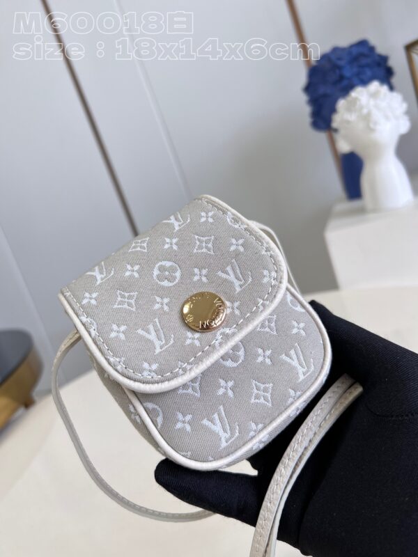 Louis Vuitton Pochette Cancun Pouch
