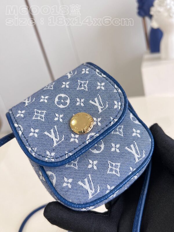 Louis Vuitton Pochette Cancun Pouch
