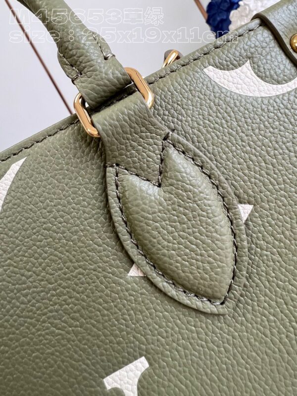 Louis Vuitton Onthego PM